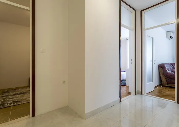 Apartamento Lukic *